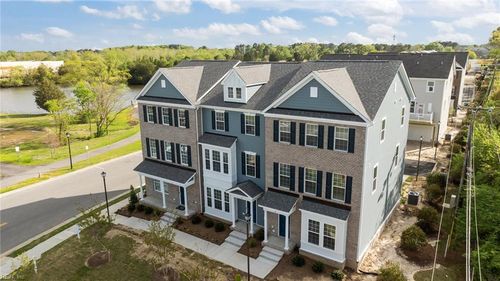 110 Freeman Dr, Hampton, VA, 23666-4285 | Card Image