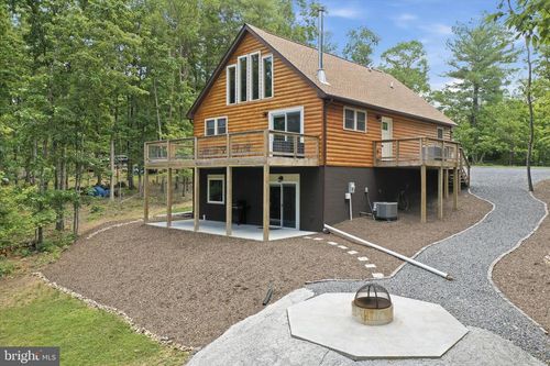 8315 Supinlick Ridge Rd, MOUNT JACKSON, VA, 22842-8410 | Card Image