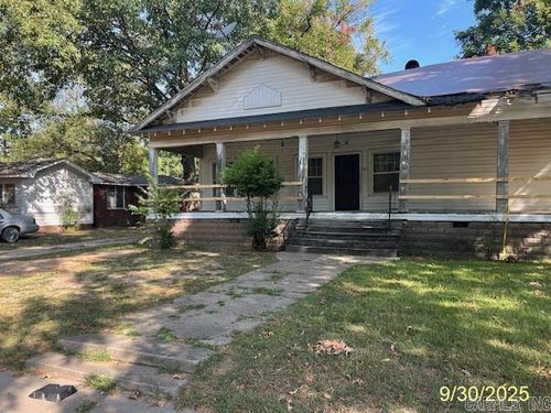 1036 W Ash St, Blytheville, AR, 72315-4040 | Card Image