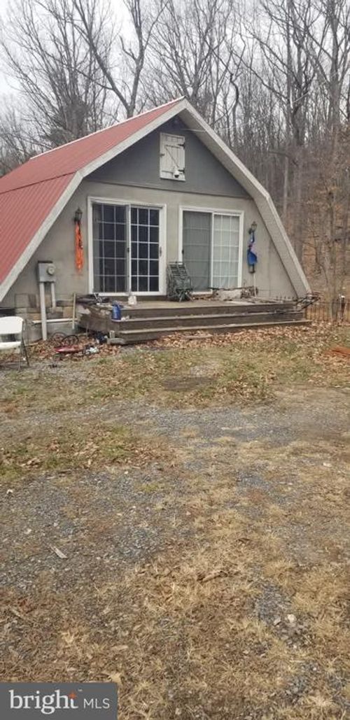 529 Hillside Dr, AUGUSTA, WV, 26704-2733 | Card Image