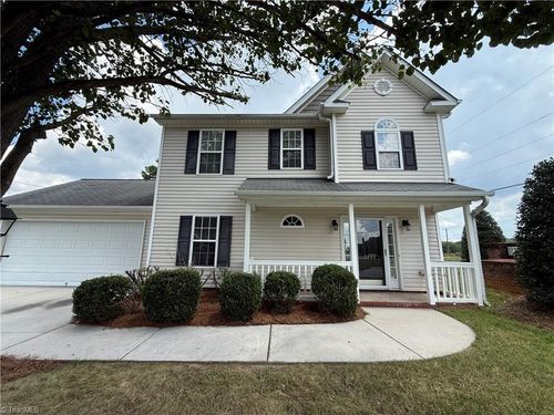 2403 Mid Salem Dr, Winston Salem, NC, 27103-6975 | Card Image
