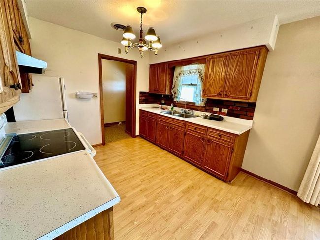 100 S Cherry St, House other with 4 bedrooms, 2 bathrooms and null parking in Clearmont MO | Image 14