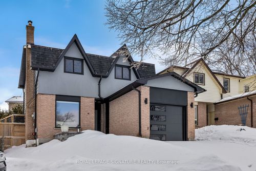 567 Downland Dr, Pickering, ON, L1W3B1 | Card Image