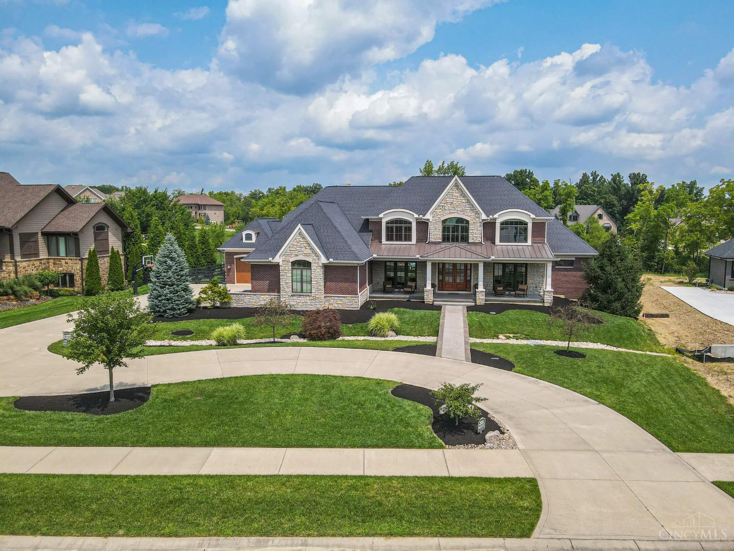 Carriage Oak Way, Liberty Twp, OH 45011