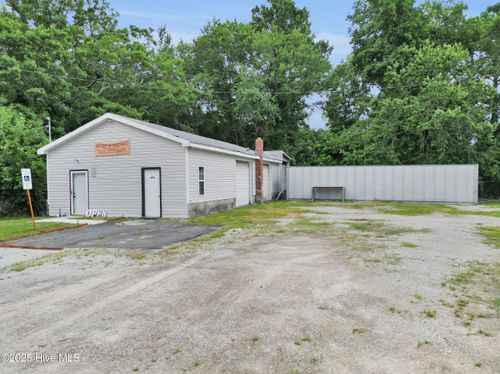 810 N D St, Bridgeton, NC, 28519-1060 | Card Image