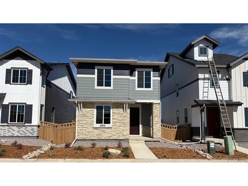 20321 E 57th Ave, Aurora, CO, 80019-2666 | Card Image