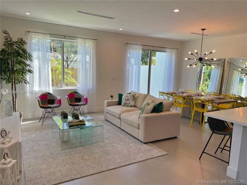 0-807 Se 14th St, Fort Lauderdale, FL, 33316-2034 | Card Image