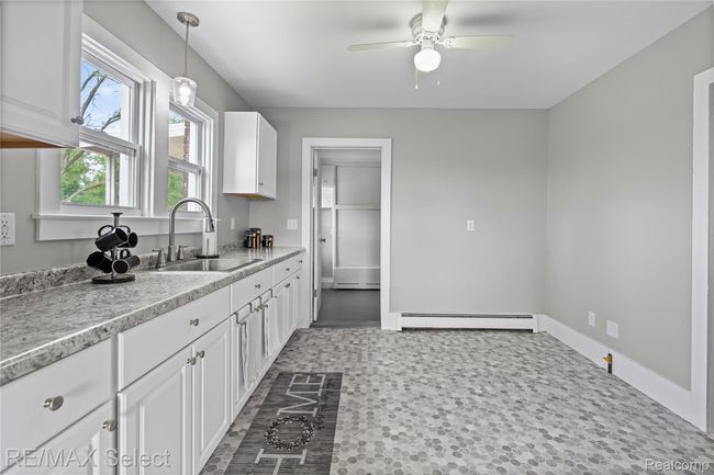 3933 East St 19.jpg | Image 18