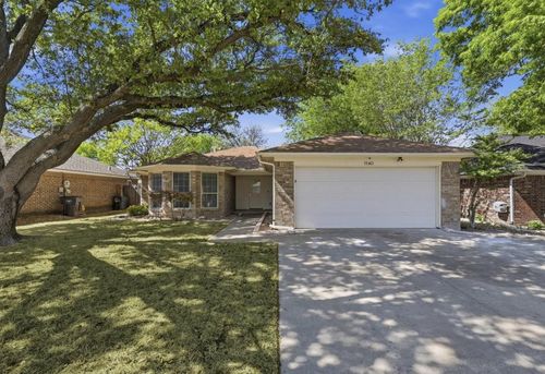 1140 W Hills Ter, Saginaw, TX, 76179-3420 | Card Image