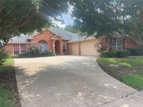 506 Baltusrol Cir, Garland, TX, 75044-5057 | Card Image