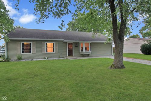 214 Depot Ct, Bargersville, IN, 46106-8447 | Card Image