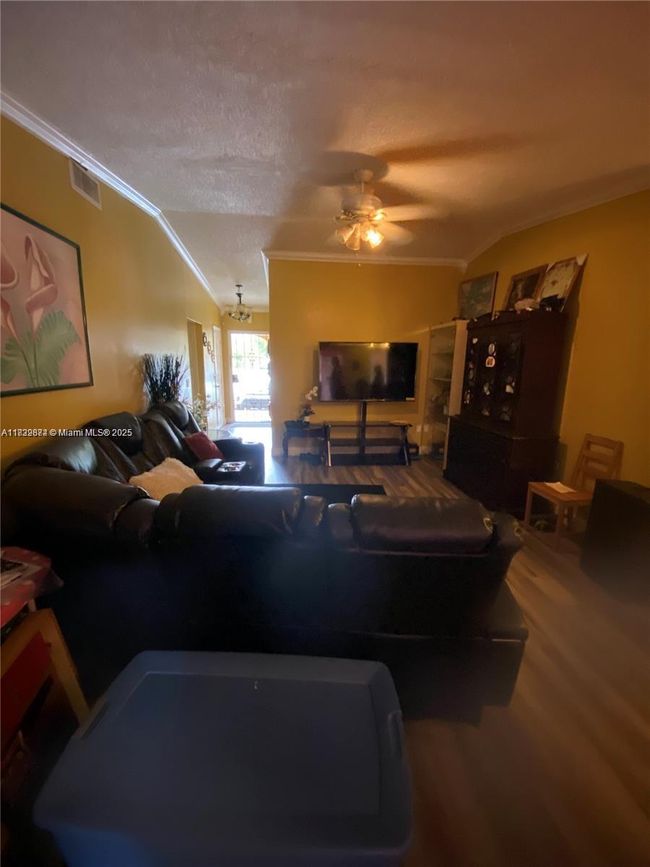 3019 Nw 203 Rd Ln, Home with 3 bedrooms, 1 bathrooms and null parking in Miami Gardens FL | Image 5