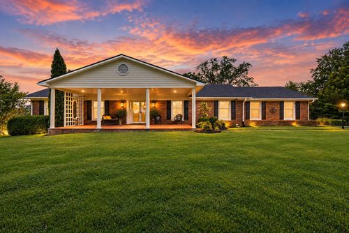 219 Adams Ln, Harrodsburg, KY, 40330-9270 | Card Image