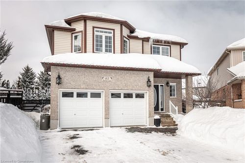 61 Yarrow Crt, Kitchener, ON, N2E4C4 | Card Image