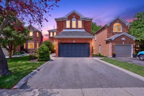 2153 Oak Bliss Cres, Oakville, ON, L6M3K2 | Card Image