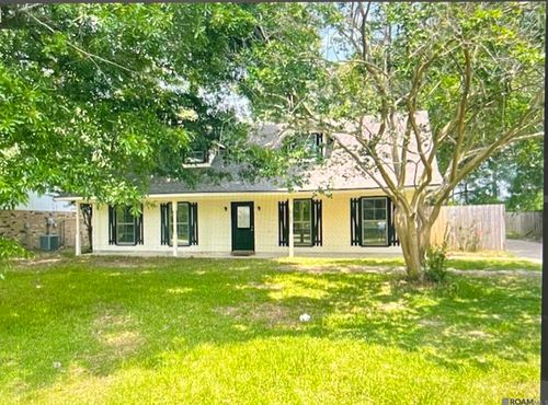9133 Shadow Bluff Ave, Denham Springs, LA, 70726 | Card Image