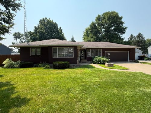 104 2nd Ave Nw, Fairfax, MN, 55332-4511 | Card Image
