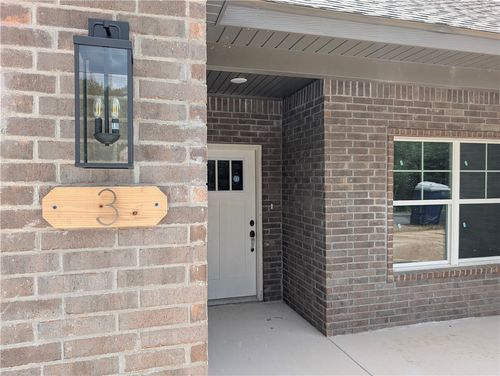 3 Ulverston Dr, Bella Vista, AR, 72714-2504 | Card Image