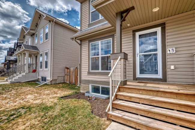 15 Elgin Meadows Park Se, Home with 4 bedrooms, 3 bathrooms and 2 parking in Calgary AB | Image 2