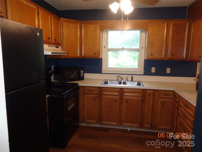 1203 Dudley Shoals Rd, House other with 3 bedrooms, 2 bathrooms and null parking in Granite Falls NC | Image 11