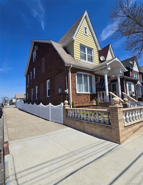 90-01 Albert Rd, Ozone Park, NY, 11417 | Card Image