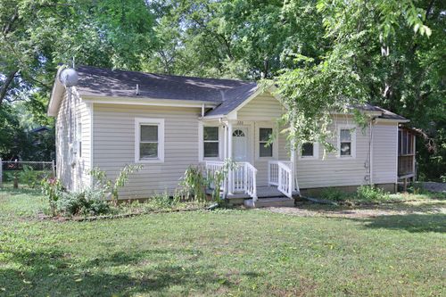 220 Cherry St, Madison, TN, 37115-4005 | Card Image