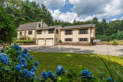 94 Susan Bowen Rd, Coventry, RI, 02827-1719 | Card Image