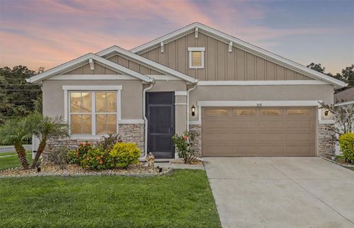 5118 Meadow Song Dr, Okahumpka, FL, 34762-3378 | Card Image