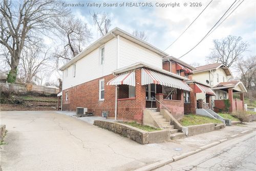 828 Washington St W, Charleston, WV, 25302-1828 | Card Image