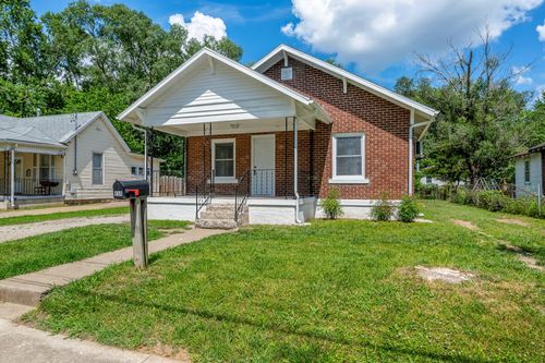 934 S New Ave, Springfield, MO, 65806-2811 | Card Image
