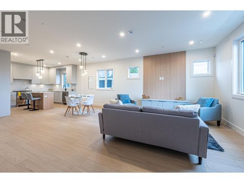6-4855 Venables St, Burnaby, BC, V5C3A9 | Card Image