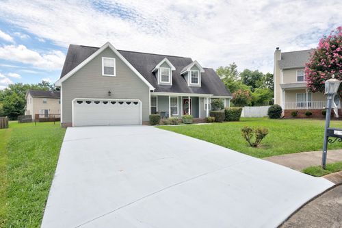 8351 Wexford Ln, Chattanooga, TN, 37421-4368 | Card Image