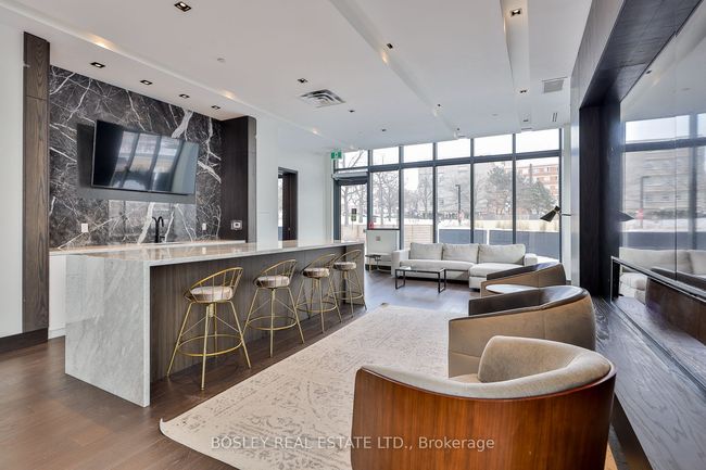 2109 - 1461 Lawrence Ave W, Condo with 3 bedrooms, 3 bathrooms and null parking in Toronto ON | Image 33