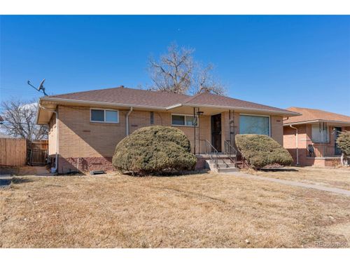 3515 Grape St, Denver, CO, 80207-1139 | Card Image