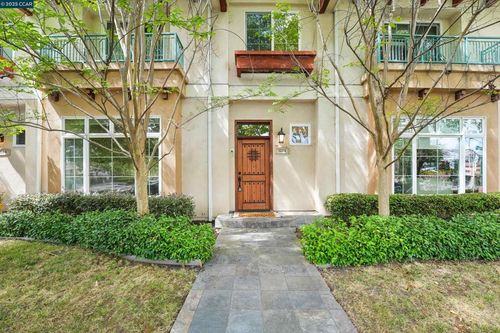 unit-c-1539 Geary Rd, Walnut Creek, CA, 94597-2762 | Card Image