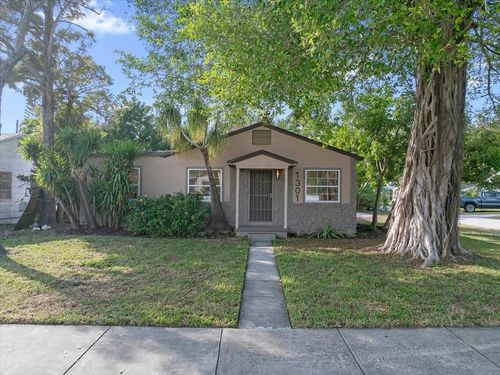 1301 56th St S, GULFPORT, FL, 33707-3428 | Card Image