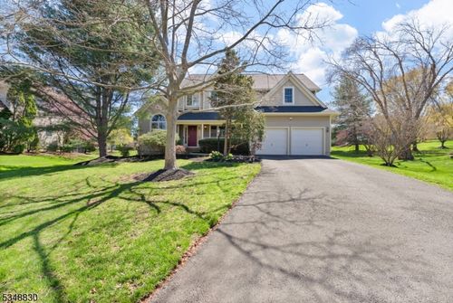 3 Pauma Valley Ct, SKILLMAN, NJ, 08558-2331 | Card Image