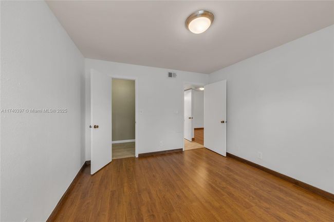 APT-1103 - 2736 University Dr, Condo with 1 bedrooms, 1 bathrooms and null parking in Davie FL | Image 24