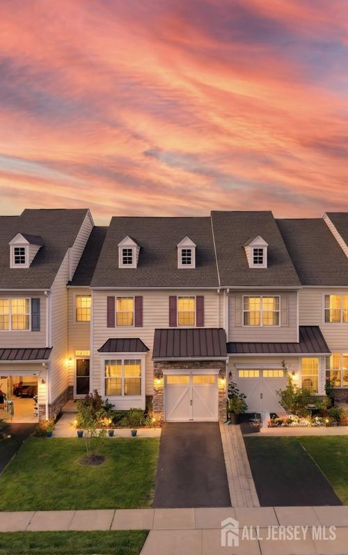 16 Morris Ln, Cranbury, NJ, 08512-3417 | Card Image
