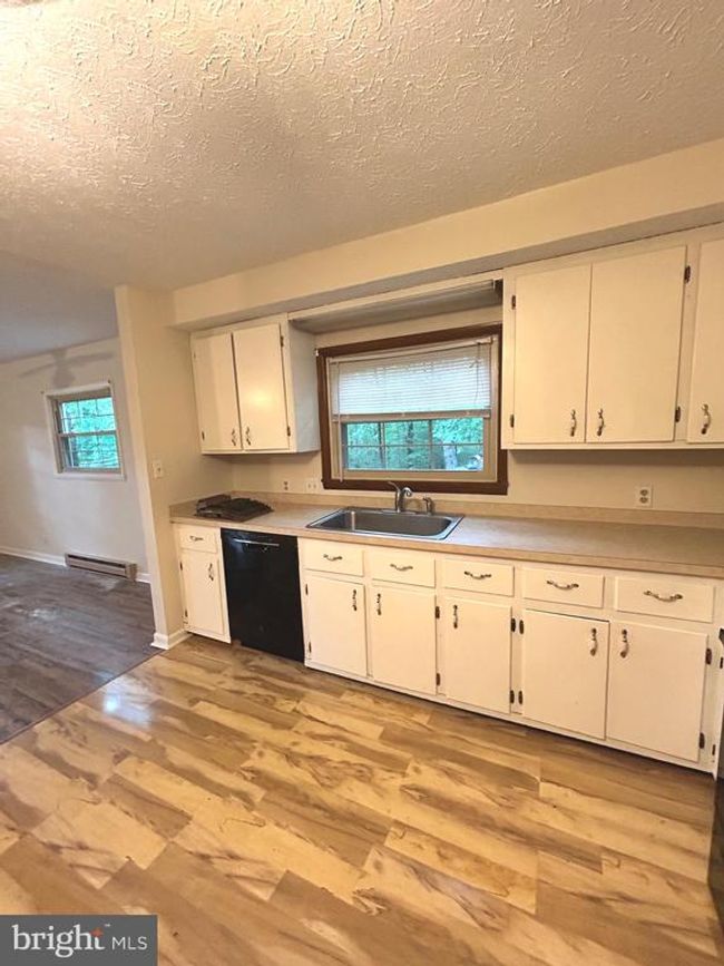 126 Trillium Ln, House other with 3 bedrooms, 2 bathrooms and null parking in CROSS JUNCTION VA | Image 4