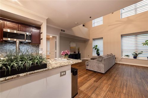 unit-412-2626 Peachtree Rd Nw, Atlanta, GA, 30305-5618 | Card Image