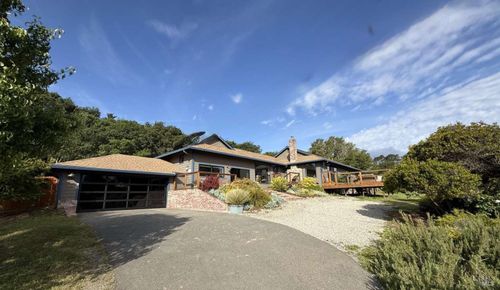 1426 Darby Road, Sebastopol, CA, 95472 | Card Image