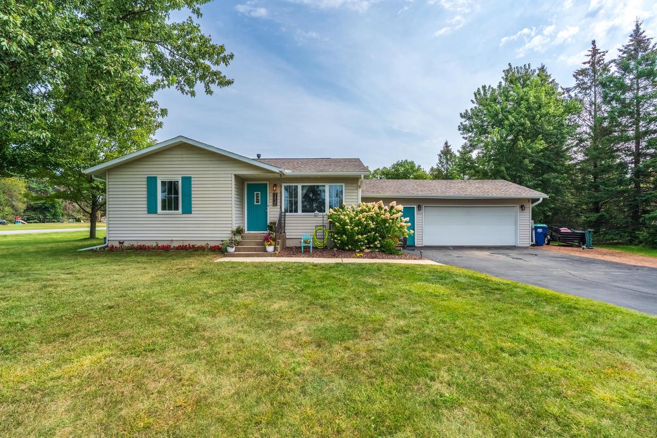 Rainbow Dr, Kronenwetter, WI 54455