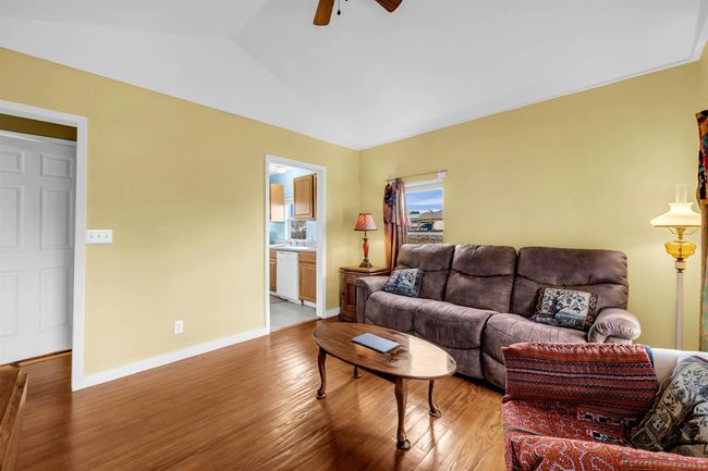 1005 Elm St, House other with 3 bedrooms, 2 bathrooms and null parking in Llano TX | Image 7