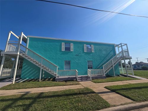 9-4217 Sealy Avenue, Galveston, TX, 77550 | Card Image
