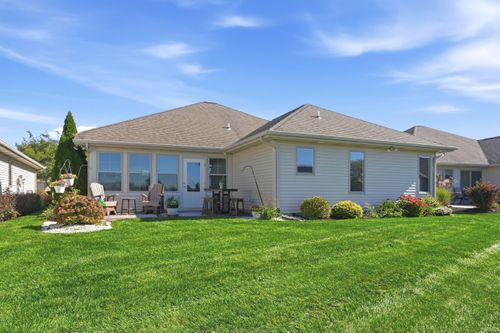 9513 Courtyard Cv, Fort Wayne, IN, 46825-8135 | Card Image