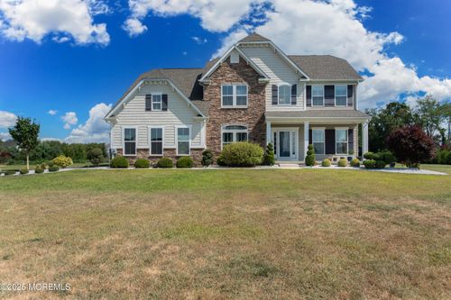 41 Gina Dr, Allentown, NJ, 08501-2056 | Card Image