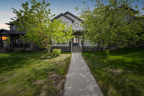 141 Snowy Owl Way, Fort Mcmurray, AB, T9K0R7 | Card Image