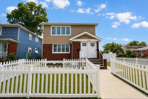 123 Hooper Ave, Staten Island, NY, 10306-3752 | Card Image