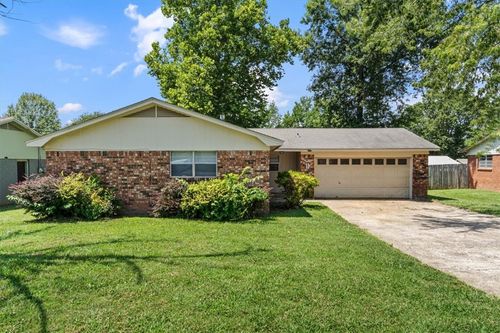 328 Rodric Cir, Siloam Springs, AR, 72761-2515 | Card Image
